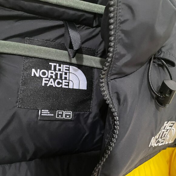 The North Face 700 Fill Puffer Jacket Yellow and Black - Picture 8 of 10